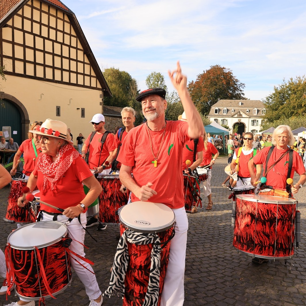 Hot Rott Chilis on Tour